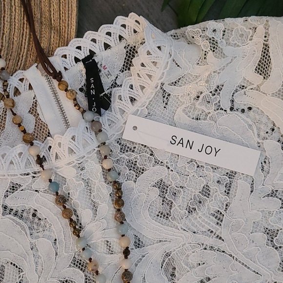 NWT BO HO WHITE LACE TOP MEDIUM - Picture 9 of 16